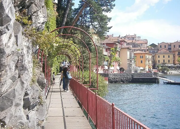 Casa In Riva Al Lago
